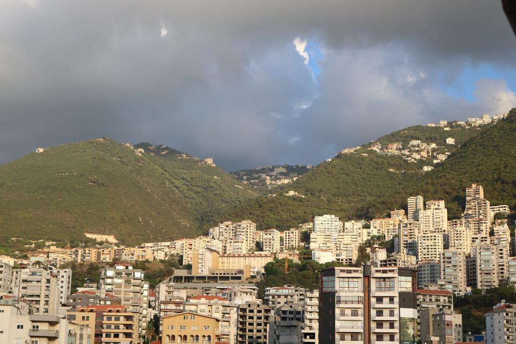 Vista Del Mar Hotel Jounieh Dış mekan fotoğraf