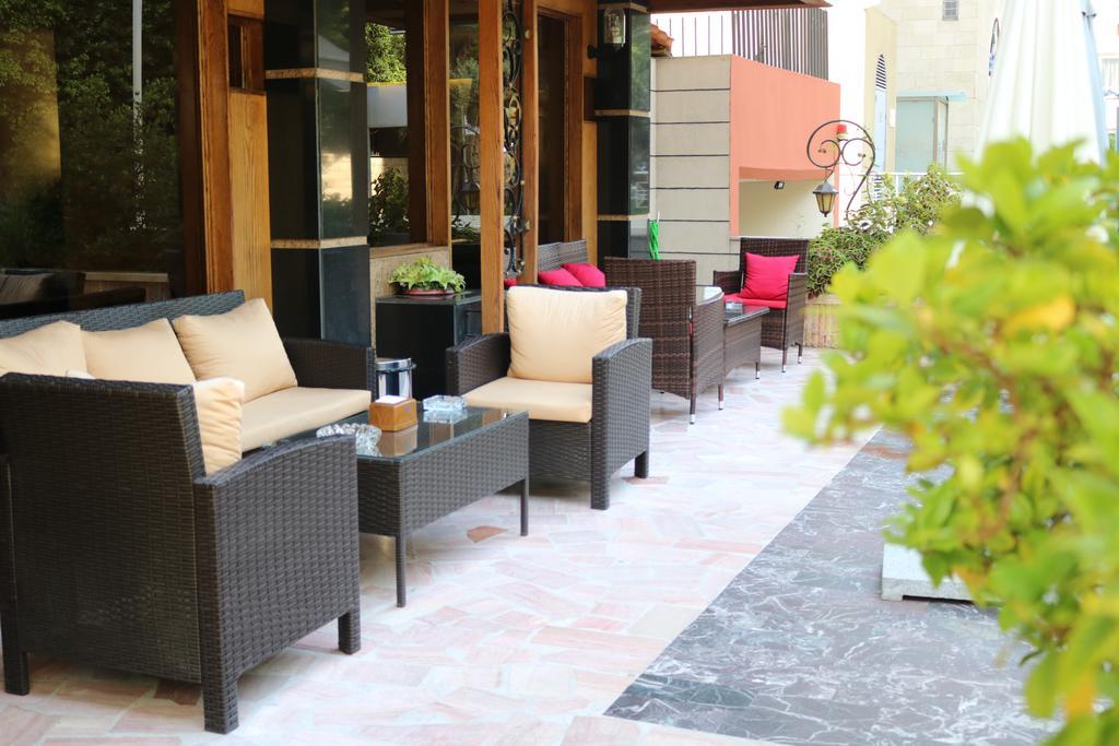 Vista Del Mar Hotel Jounieh Dış mekan fotoğraf